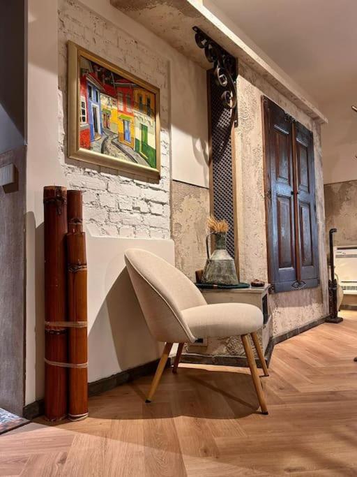 Introvert's Den Apartment *